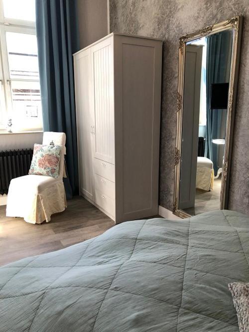 Ferienwohnung Alte Schule 22 Am Saseler Markt 2 Schlafzimmer & Baeder Hochwertig Hamburg Kültér fotó
